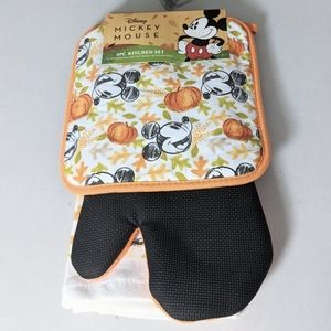 Disney Fall Orange Fall Autumn Harvest Mickey Kitchen Set - Pot Holders & Towel
